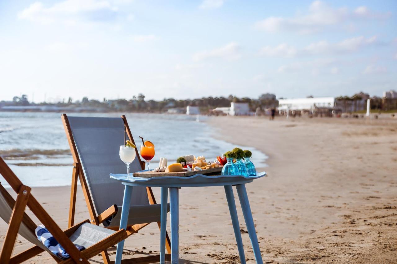 Palm Beach Hotel 아코 외부 사진