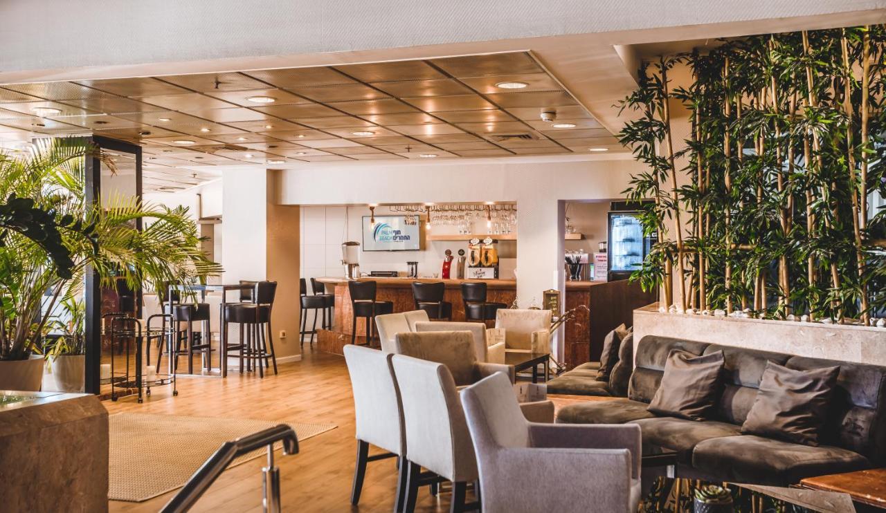 Palm Beach Hotel 아코 외부 사진