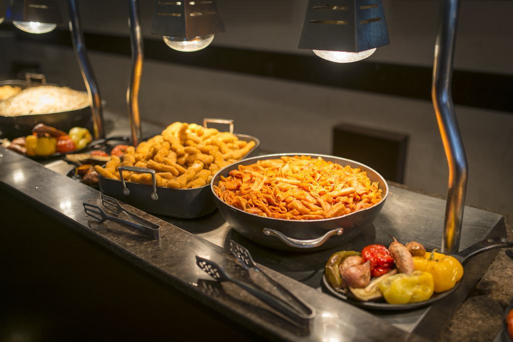 Palm Beach Hotel 아코 외부 사진