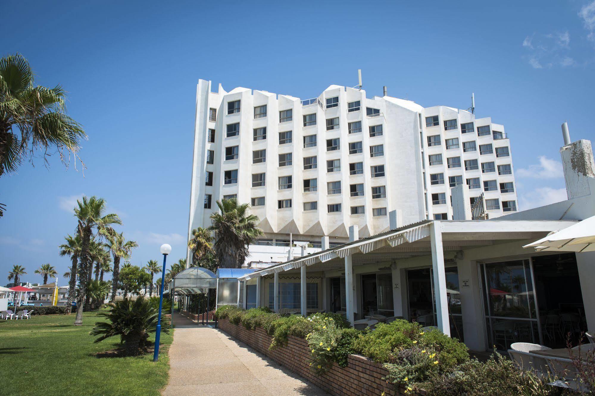 Palm Beach Hotel 아코 외부 사진